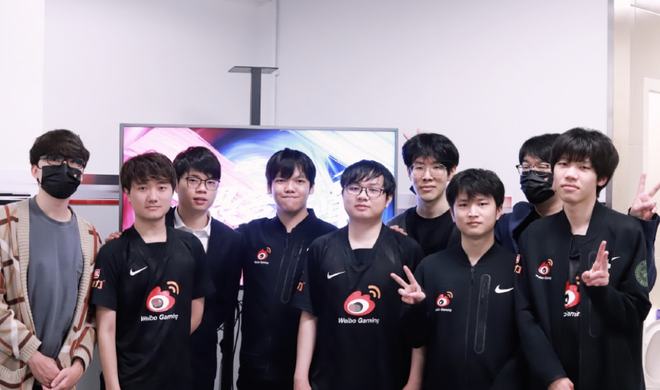 目的四年一 目的四年一