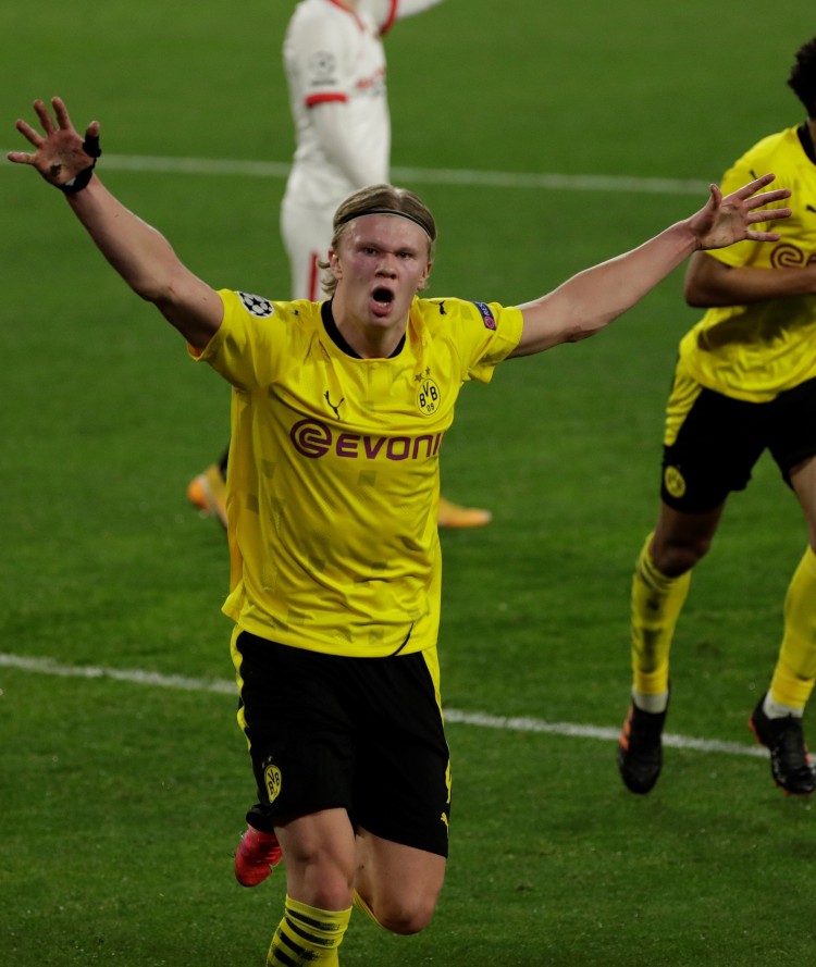 也暗示了他 也暗示了他